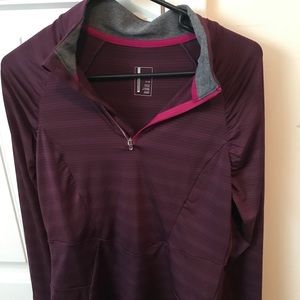 Light weight running pullover